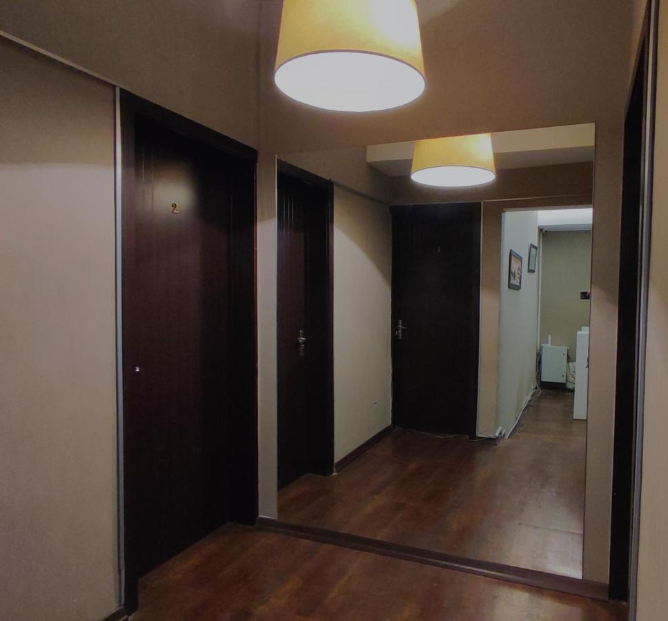 Hostel Simple Тбилиси Екстериор снимка