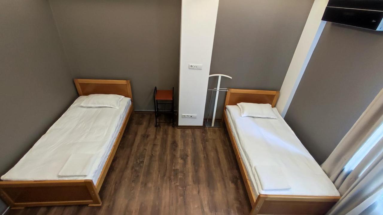 Hostel Simple Тбилиси Екстериор снимка
