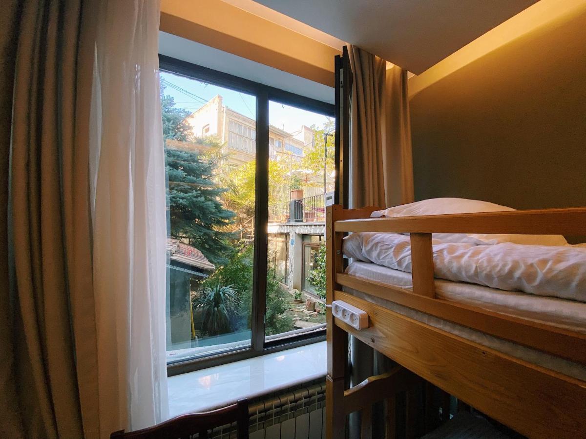 Hostel Simple Тбилиси Екстериор снимка